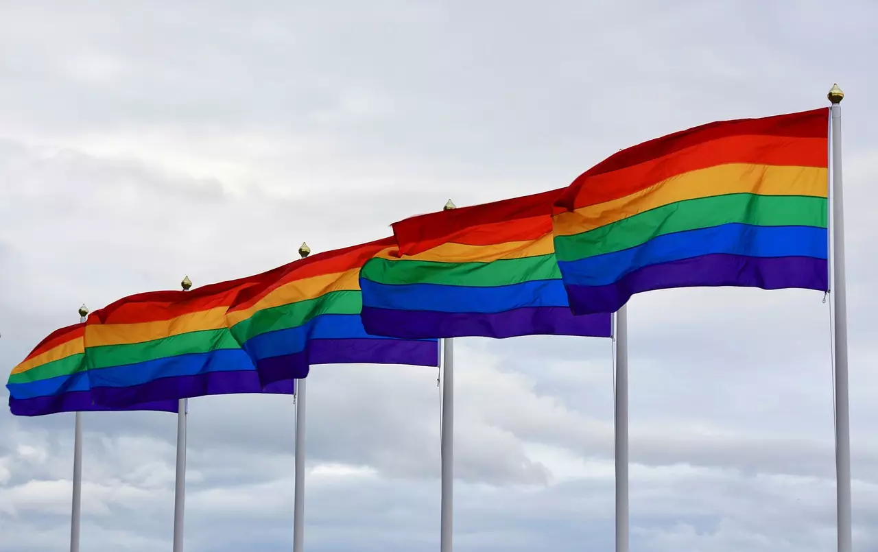 Петицию о запрете пропаганды ЛГБТ в Казахстане поддержали только частично