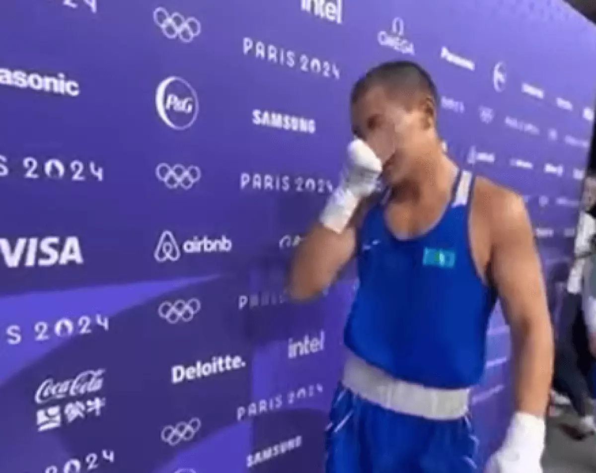 Засудили? Казахстанского боксера довели до слез на Олимпиаде в Париже (ВИДЕО)