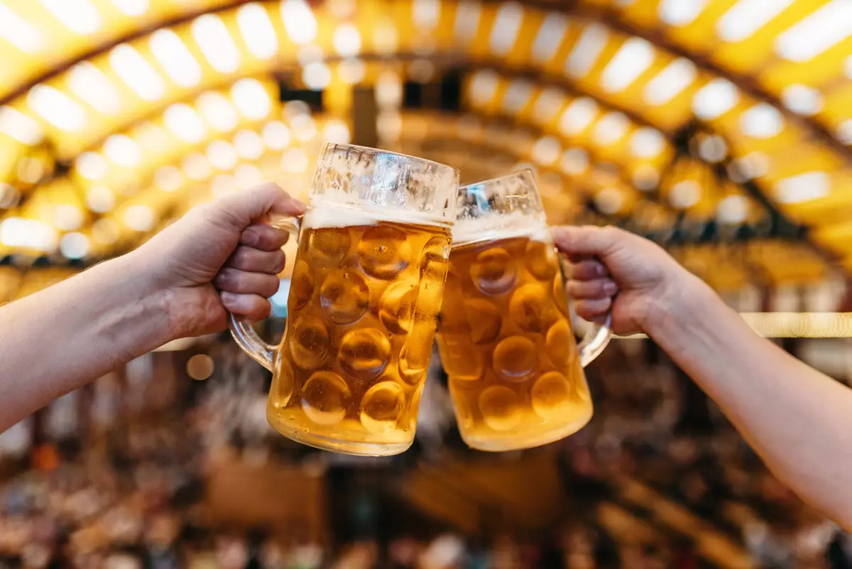 Международный день пива в 2024 году: история и традиции праздника
