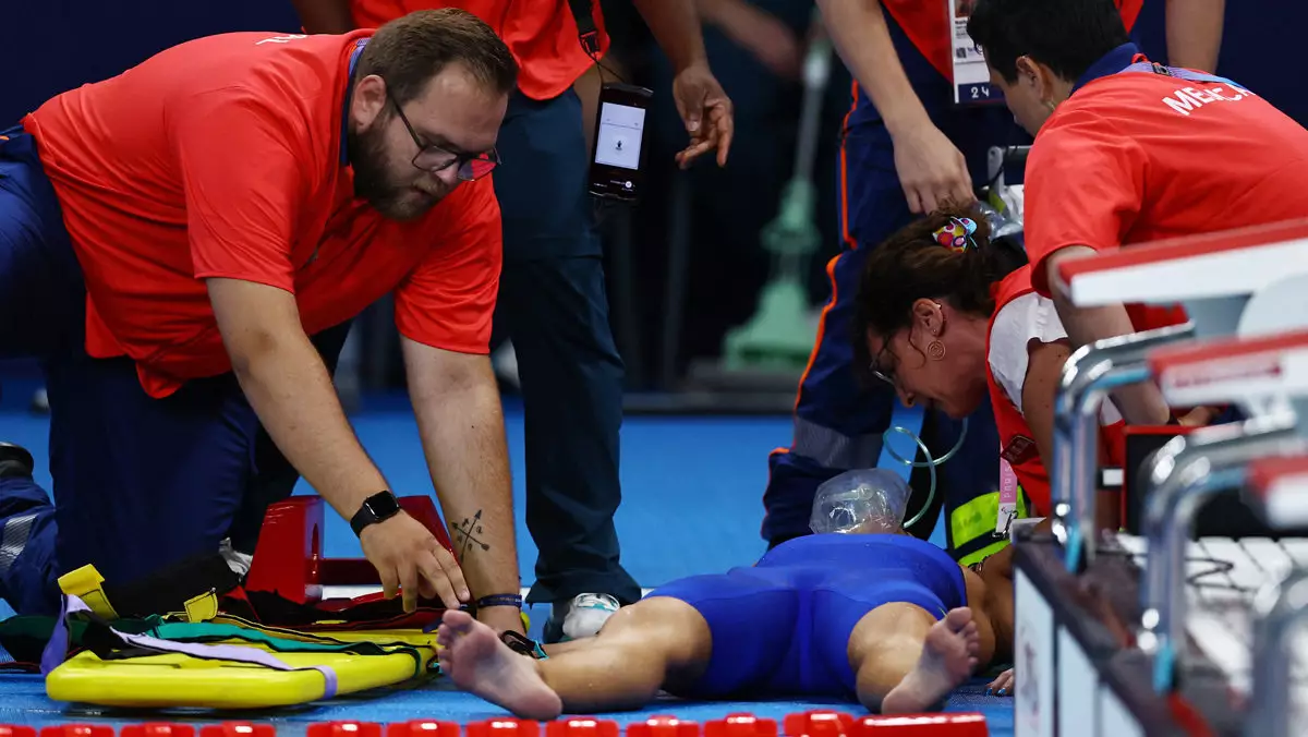 Словацкая пловчиха потеряла сознание после заплыва на Олимпиаде в Париже
