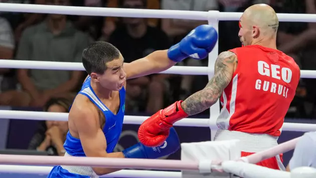 "Однообразно и глупо слил бой". Казахский боксер узнал правду о своем фиаско за медаль ОИ-2024