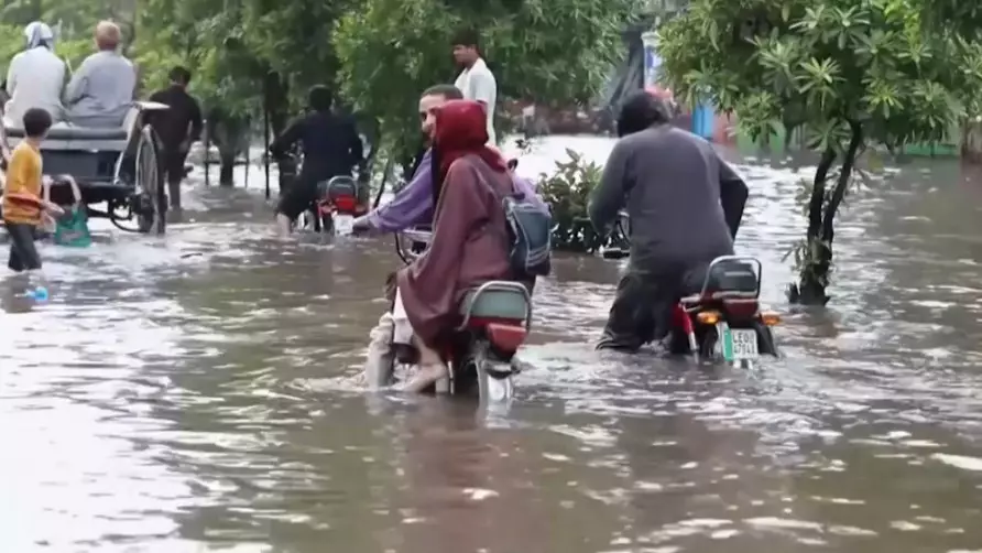 Пәкістанда тасқыннан 35 адам көз жұмды