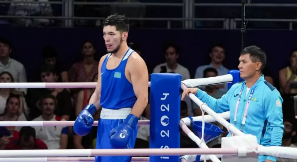 Казахстан гарантировал первую медаль в боксе на Олимпиаде