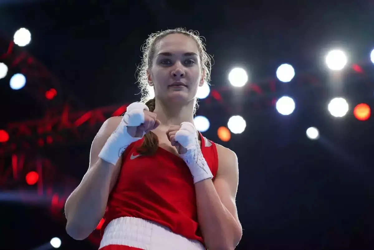 Олимпиада-2024: Карина Ибрагимова потерпела поражение в 1/8 финала по боксу