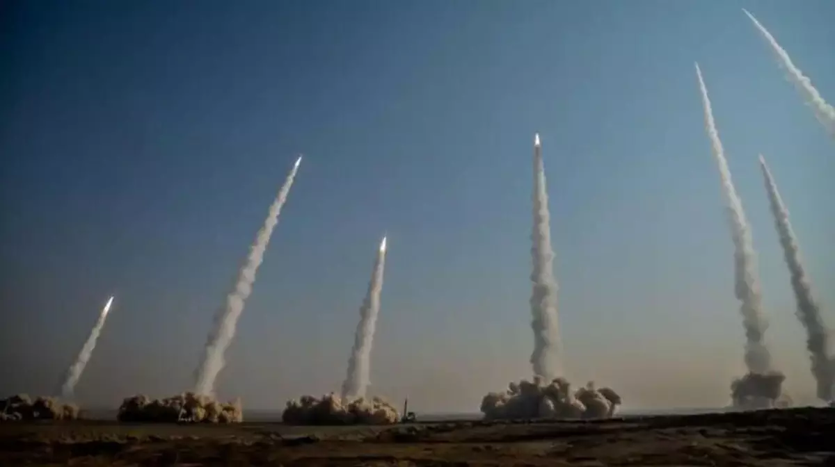 Запущен военный гимн: Иран начинает войну с Израилем?