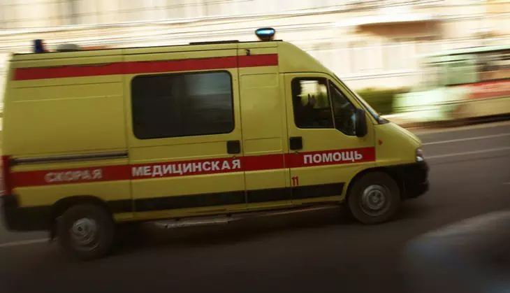 Выпавшего из окна третьего этажа ребенка госпитализировали в Темиртау