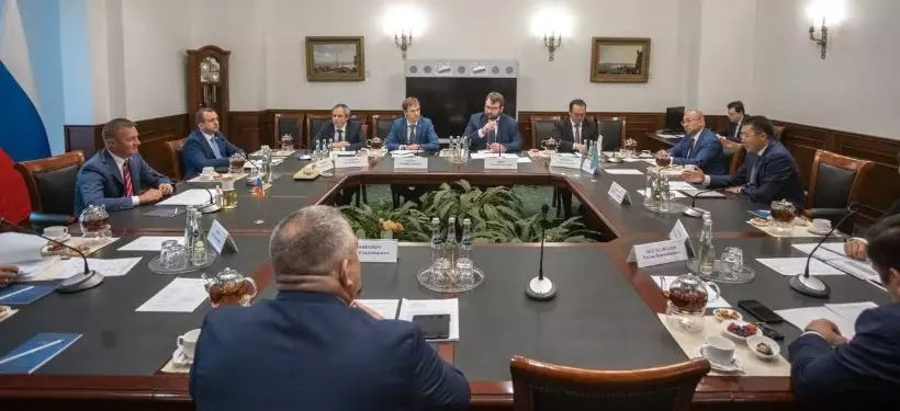 Министры транспорта Казахстана и России встретились в Москве