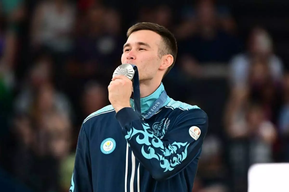 Сколько получит Нариман Курбанов за первое в казахстанской гимнастике серебро Олимпиады-2024