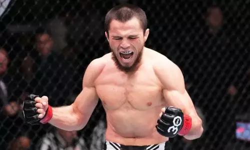 Брат Хабиба Нурмагомедова выиграл главный бой в UFC. Видео