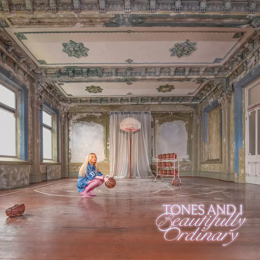 Новый альбом Tones And I - Beautifully Ordinary