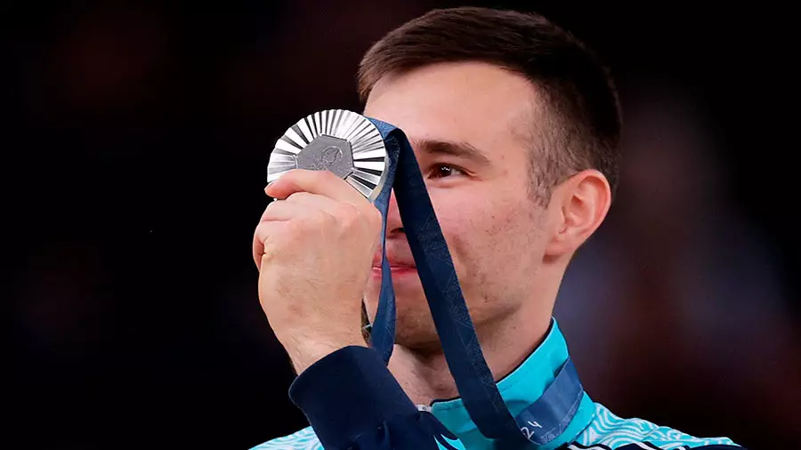 Исторический успех Казахстана на Олимпиаде. Гимнаст оставил без серебра спортсмена из США