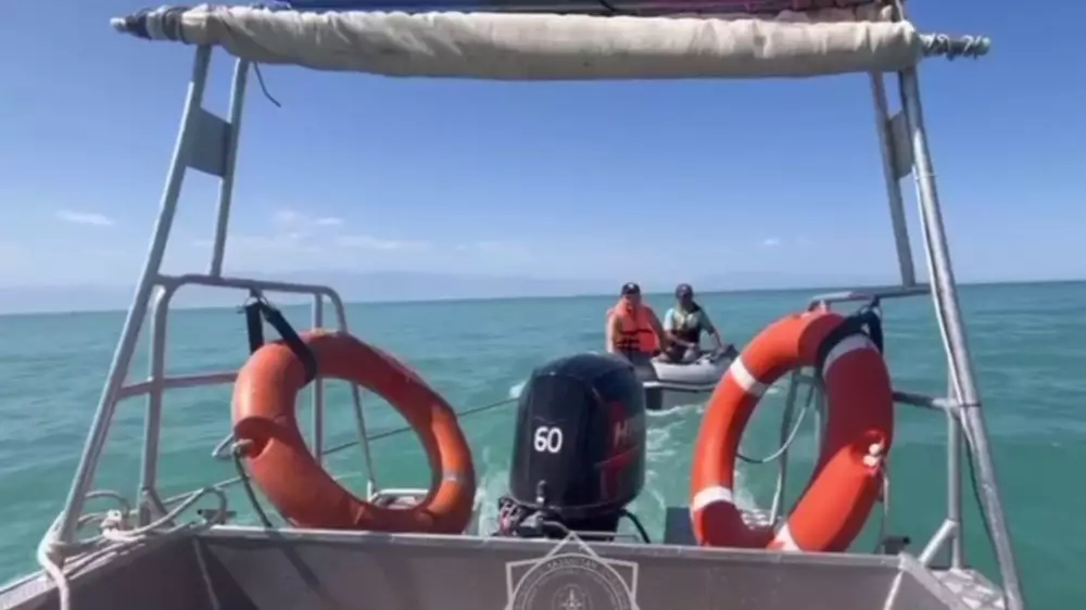Спасение рыбаков на Алаколе попало на видео