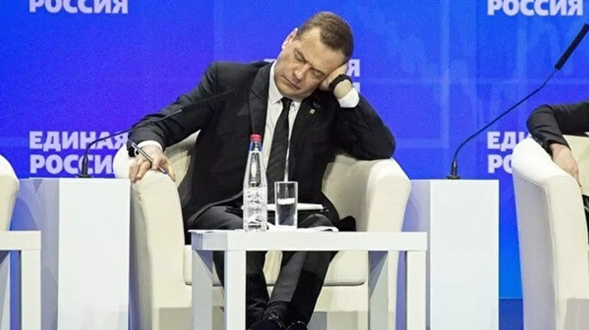 "Пусть горят в аду" - Медведев о российских политзаключенных