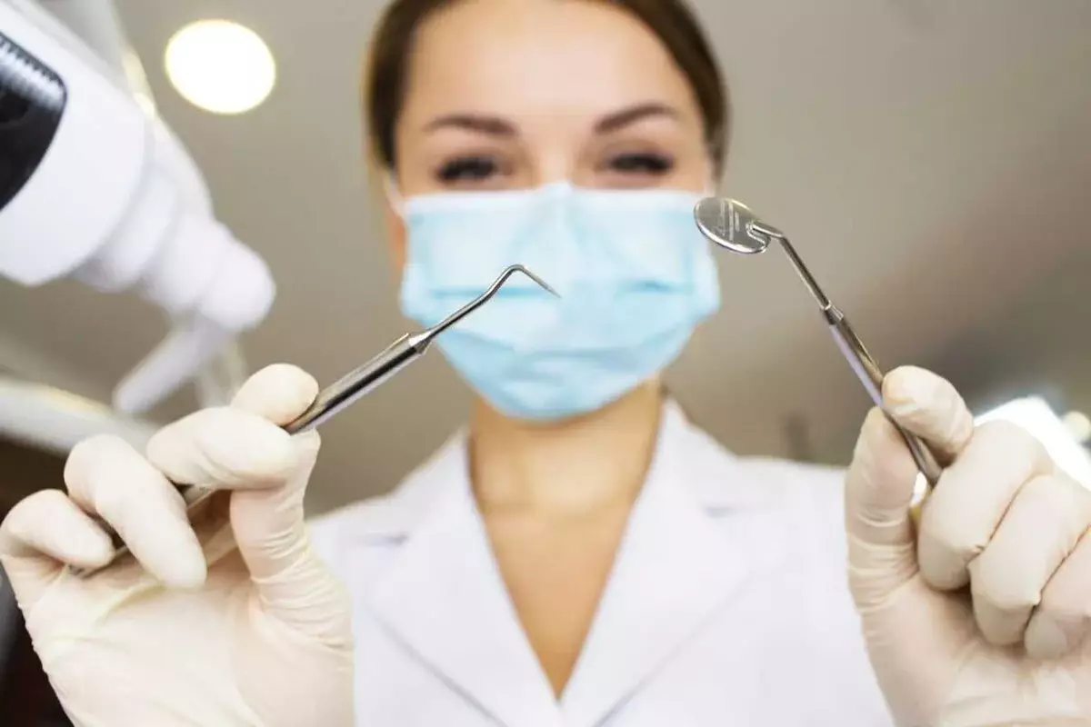 Дорогие зубы: на стоматологов пришлась четверть всех расходов казахстанцев на медуслуги