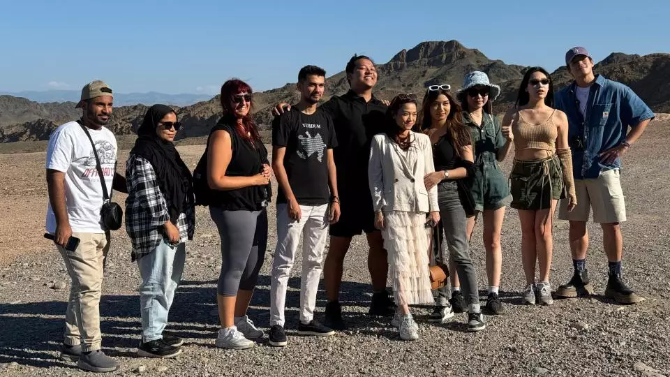 Блогеры-миллионники из 8 стран поехали в тур на Чарынский каньон и Кольсайское озеро