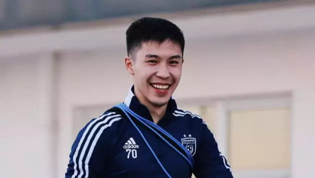 Чемпион Казахстана по футболу ударил судью и попал на видео: что ему грозит?