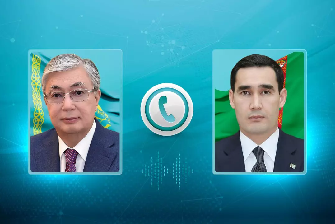 Токаев обсудил предстоящий визит в Туркменистан с президентом республики