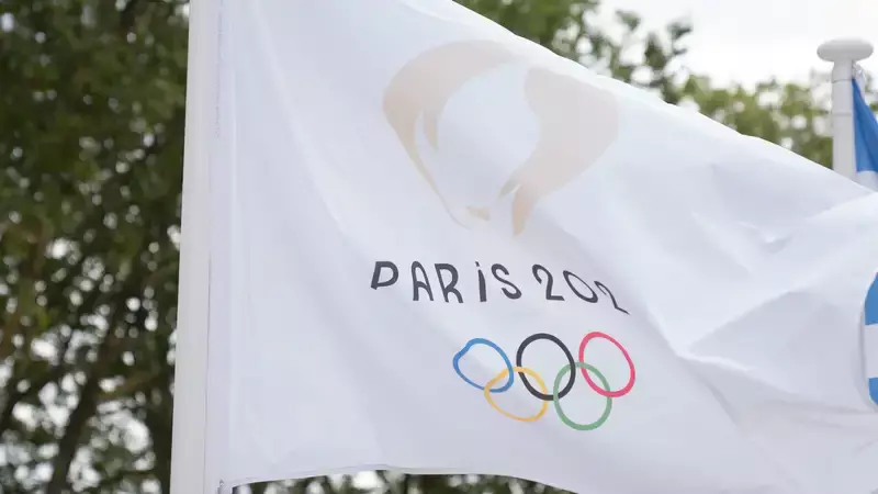 Американская гимнастка упала во время исполнения упражнения на бревне на Олимпиаде в Париже