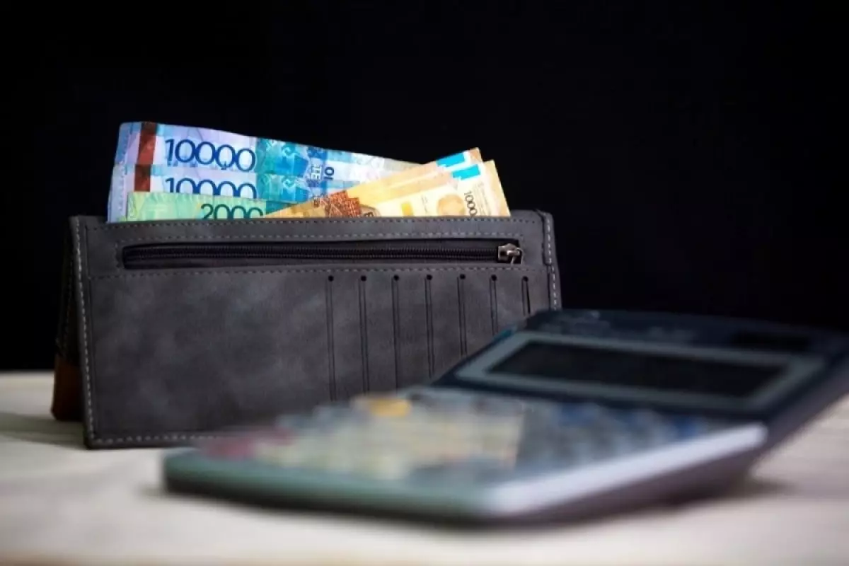 13 тыс казахстанцев признали банкротами