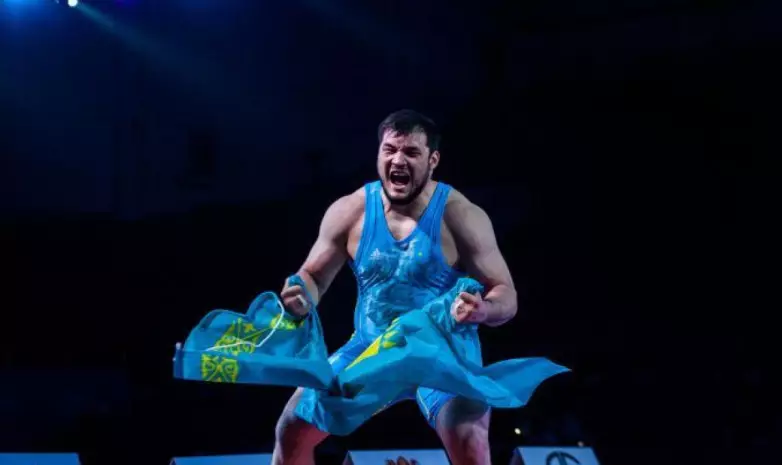 Казахстанский борец успешно стартовал на Олимпиаде-2024 в Париже