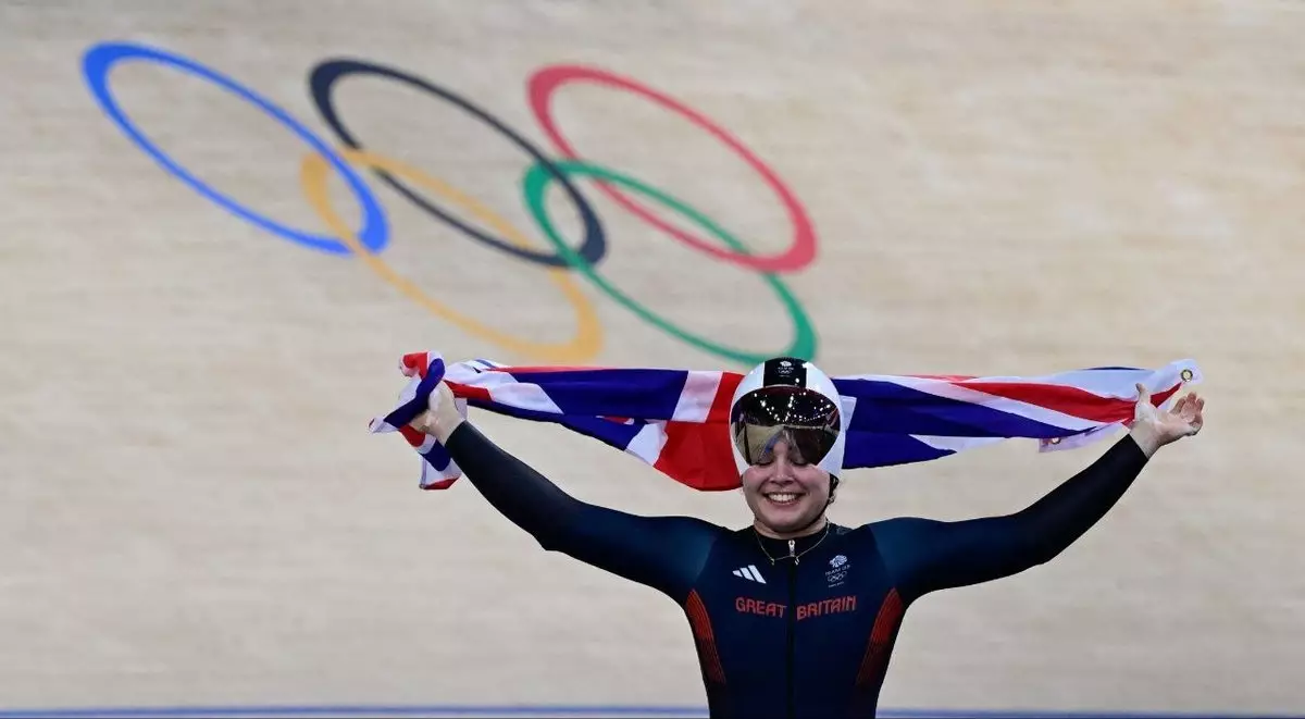Британские велогонщицы с мировым рекордом завоевали золото Олимпиады-2024 в командном спринте