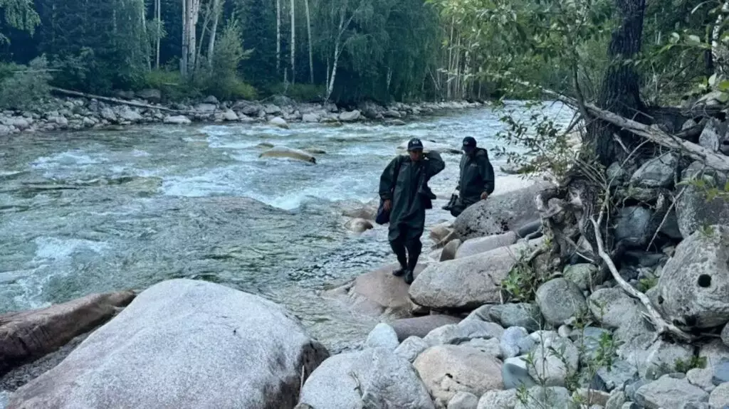 Поскользнулась: Подросток во время похода погибла около Риддера