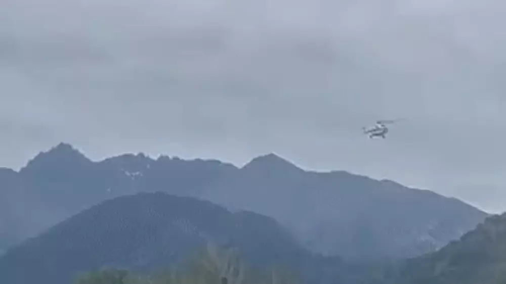 Жители Талгара заметили в небе вертолет: что происходит