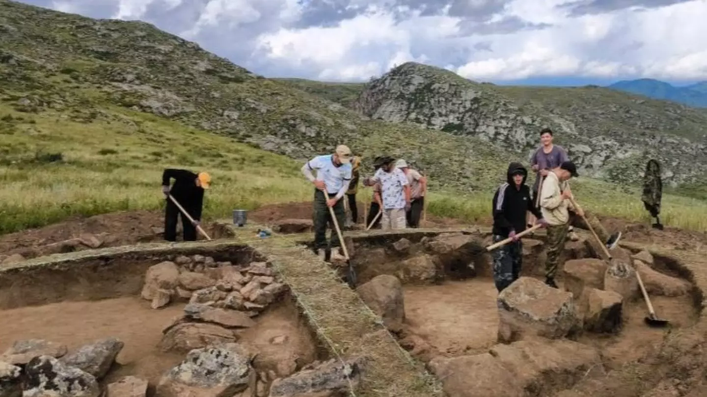В Восточном Казахстане обнаружили древние артефакты