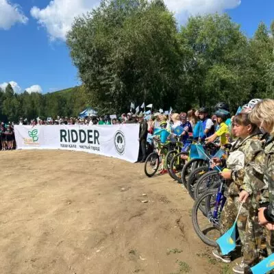 В ВКО на побережье реки собрали больше двух тонн мусора