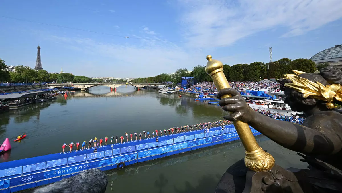 Новые проблемы загрязнения Сены. В Париже снова отменили тренировки пловцов на реке