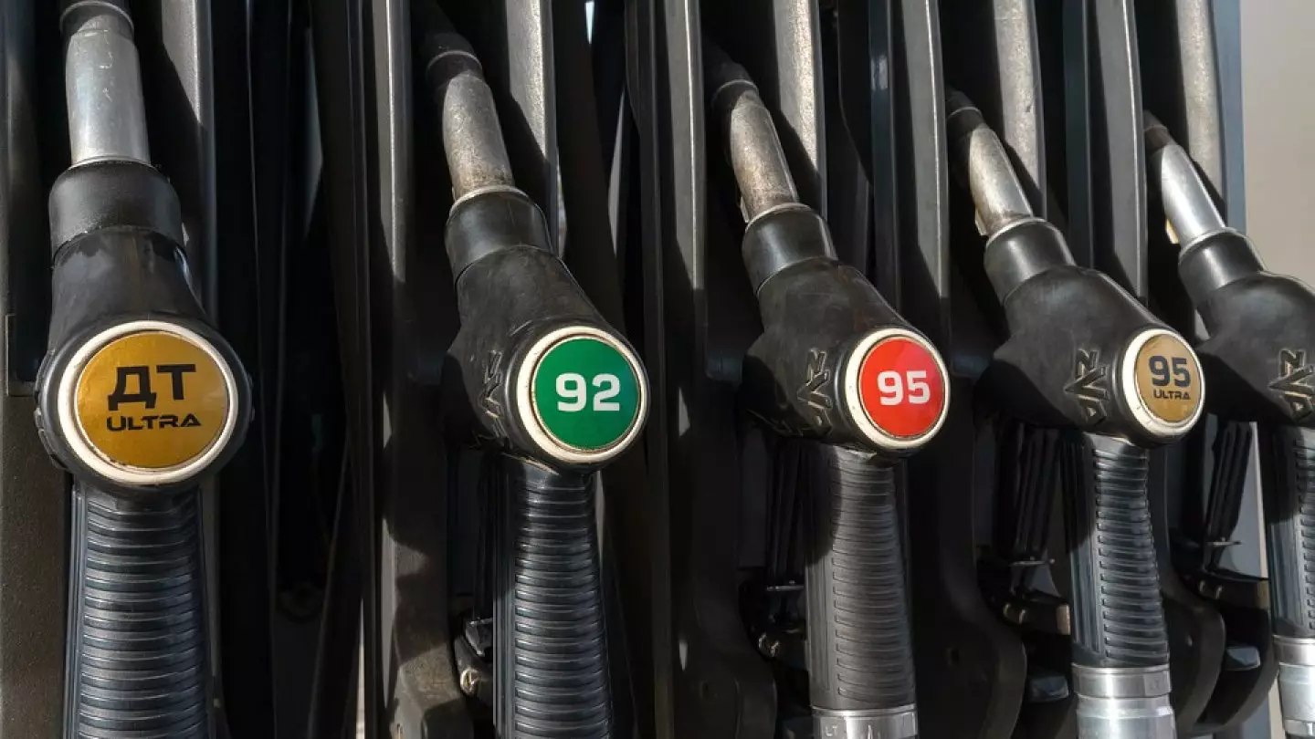 Казахстан вошёл в топ-10 стран с самым дешёвым бензином