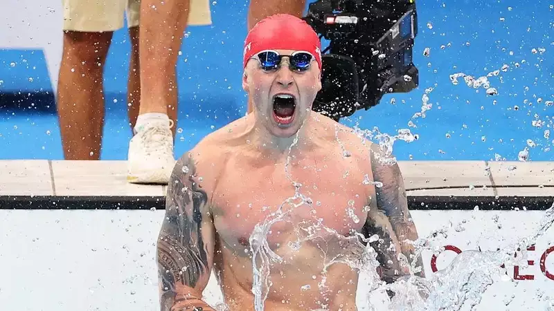 "Люди находят червей в рыбе": трёхкратный олимпийский чемпион раскритиковал пищу на Олимпиаде