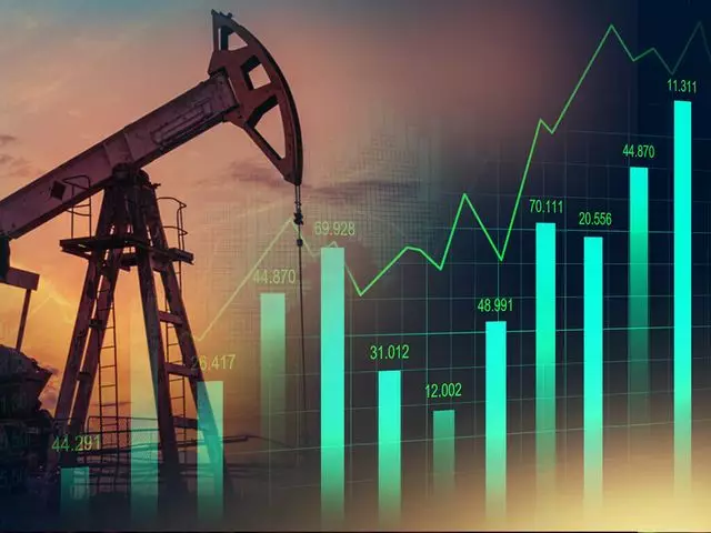 Курс тенге на 7 августа, цены на нефть и металлы