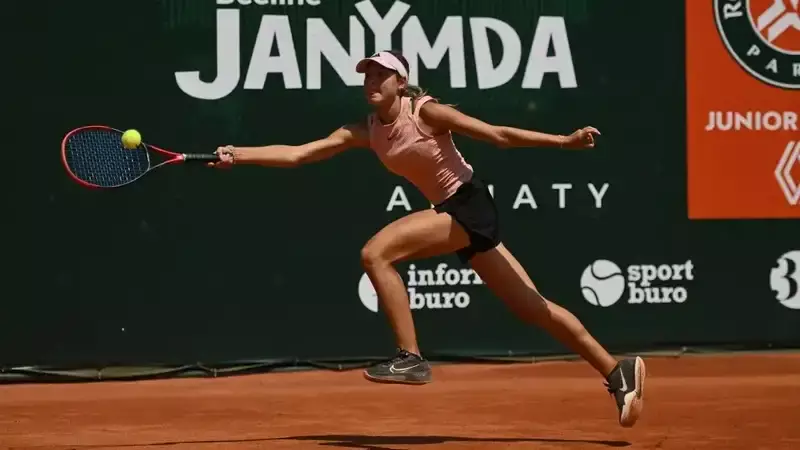 Казахстанцы одержали победы на старте отборочного турнира к юниорскому Roland Garros