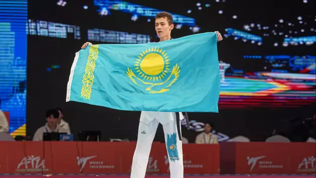 Казахстанец упустил победу над олимпийским чемпионом на Играх в Париже