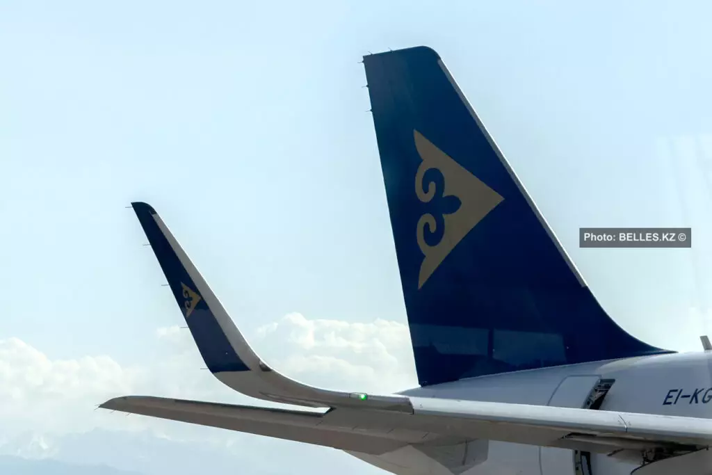 Сразу четыре самолета Air Astana получили повреждения в столичному аэропорту из-за града