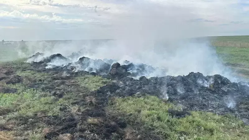 В Акмолинской области сгорели тонны сена