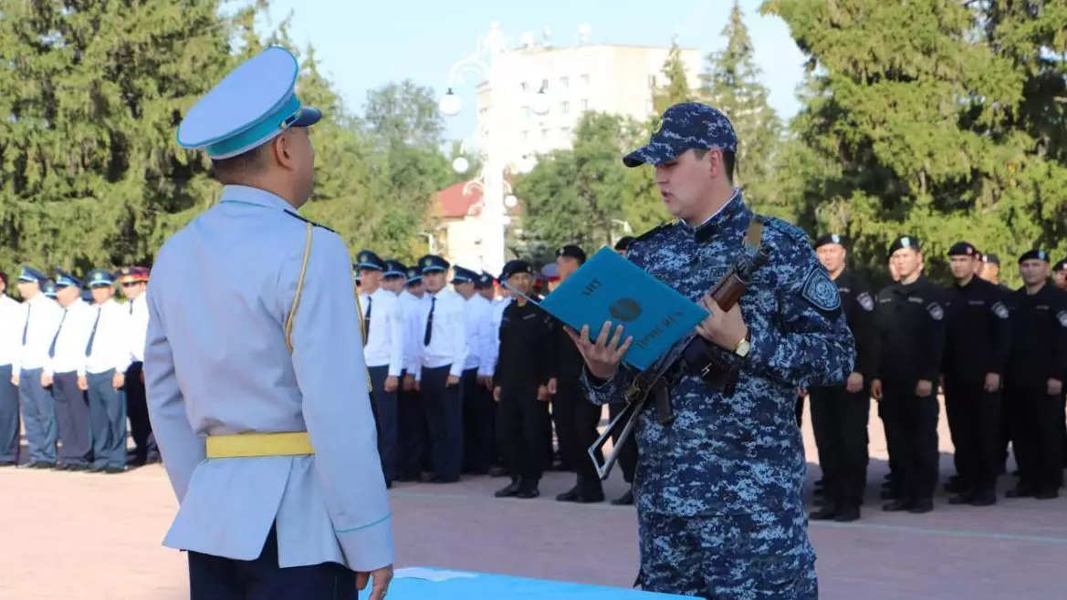 БҚО ПД-да жас полицейлер ант қабылдады