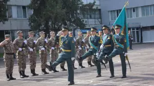 Алматыда шетелге оқуға кететін курсанттар әскери ант берді