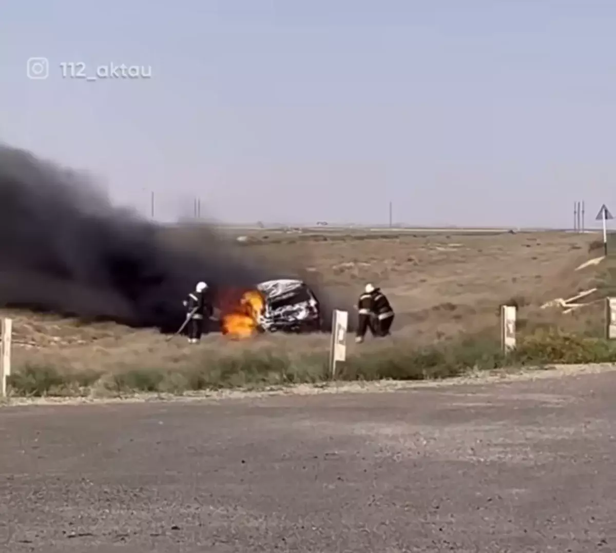 Автомобиль горел в Мангистау: погиб ребенок, семь человек пострадали