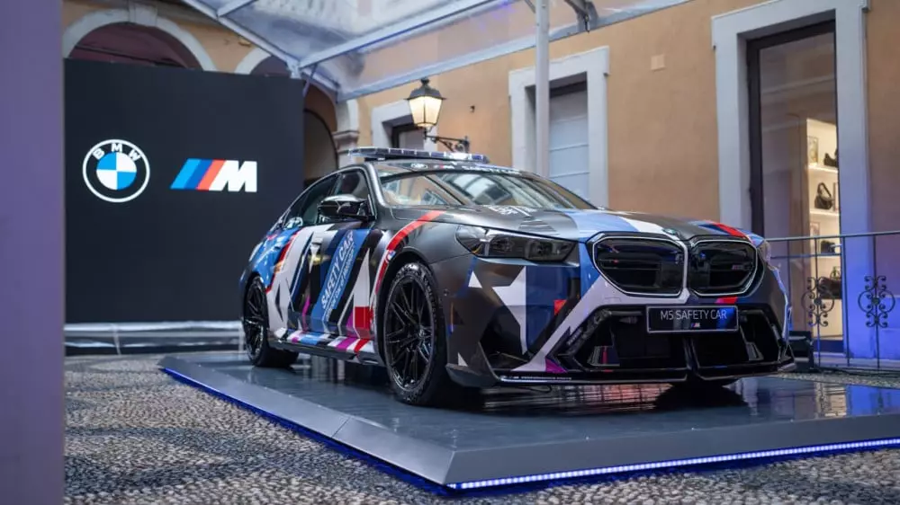 BMW M5 стал официальным автомобилем чемпионата MotoGP