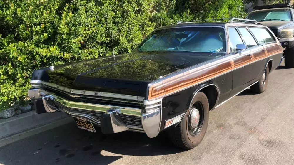 Dodge Monaco 1973: Классика на продажу на Craigslist