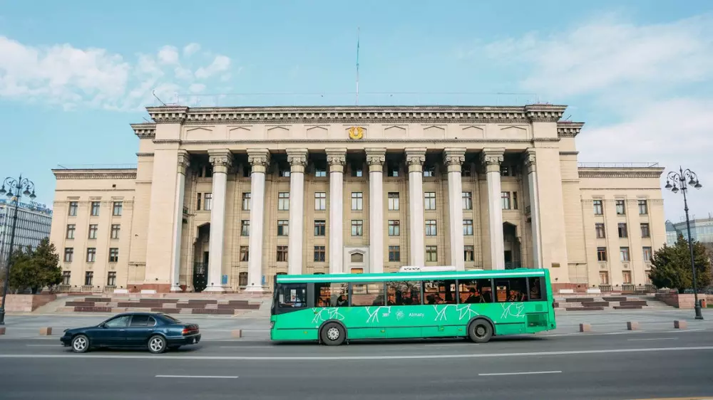 Алматыда Төле би көшесі бірнеше күнге жабылады