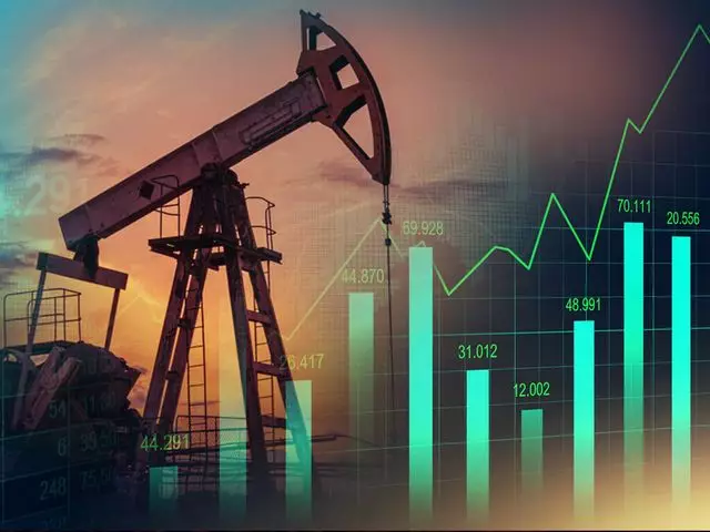 Курс тенге на 13 сентября, цены на нефть и металлы 