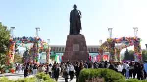 В Алматы проходит грандиозный семейный фестиваль в честь Дня города