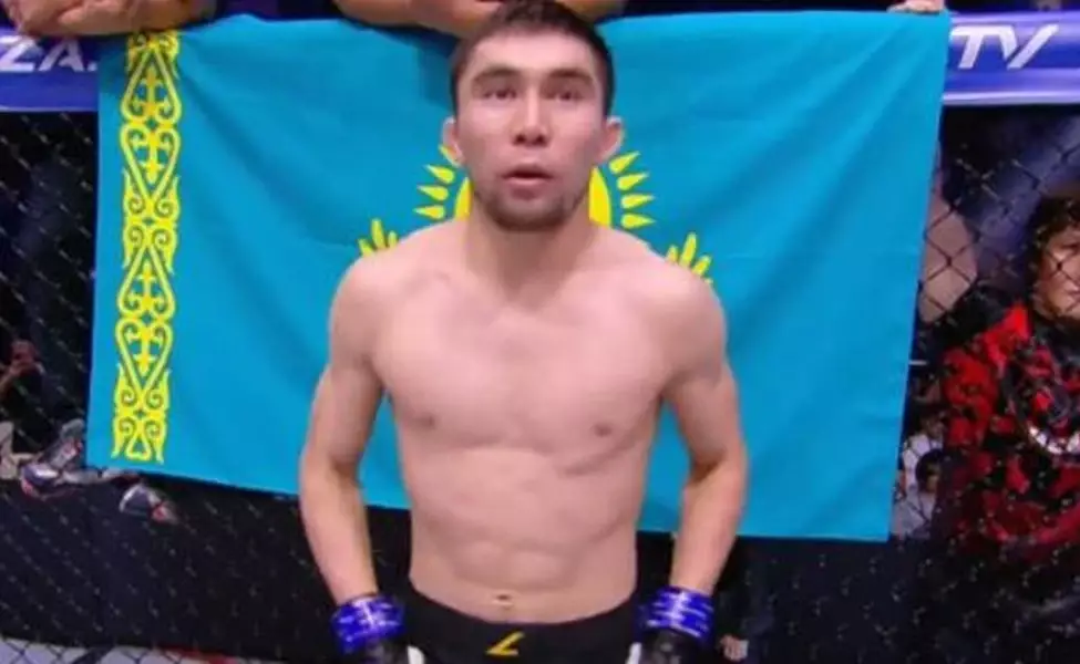 Танымал қазақстандық файтер UFC-мен келіссөз туралы айтты