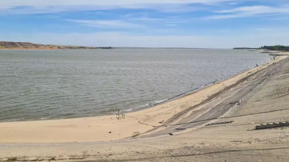 Самое крупное водохранилище осушают в Актобе