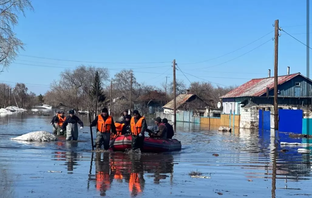 Порядка 5,9 млрд тенге выделено на восстановление дорог в Атырауской области