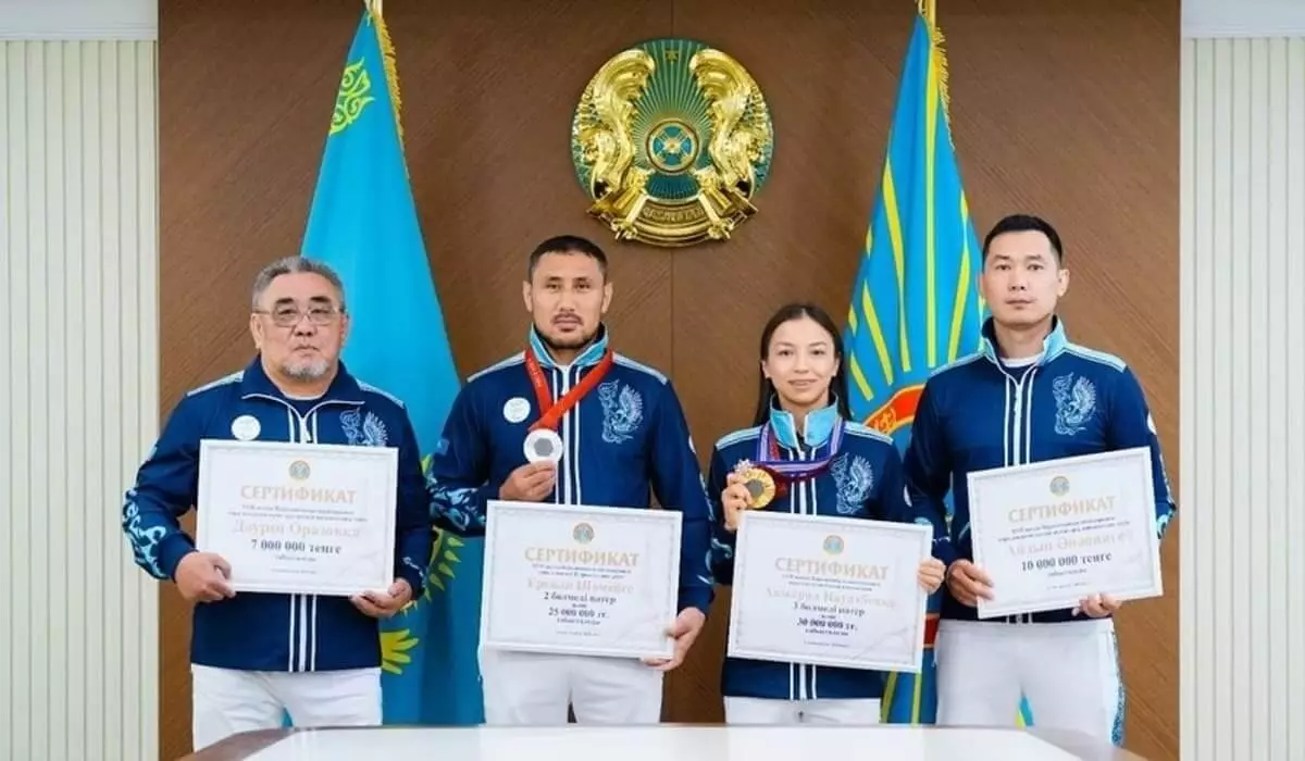 Астана әкімі паралимпиада жүлдегерлеріне қаржылай сертификаттар мен пәтер сыйлады