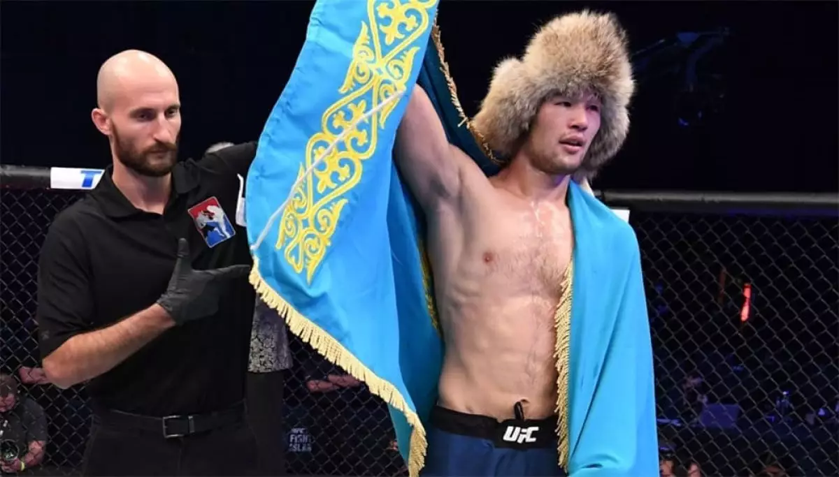 «Алдымен ағылшынша сөйлеп алсын»: UFC чемпионы Шавкат Рахмоновты келемеждеді (ВИДЕО)